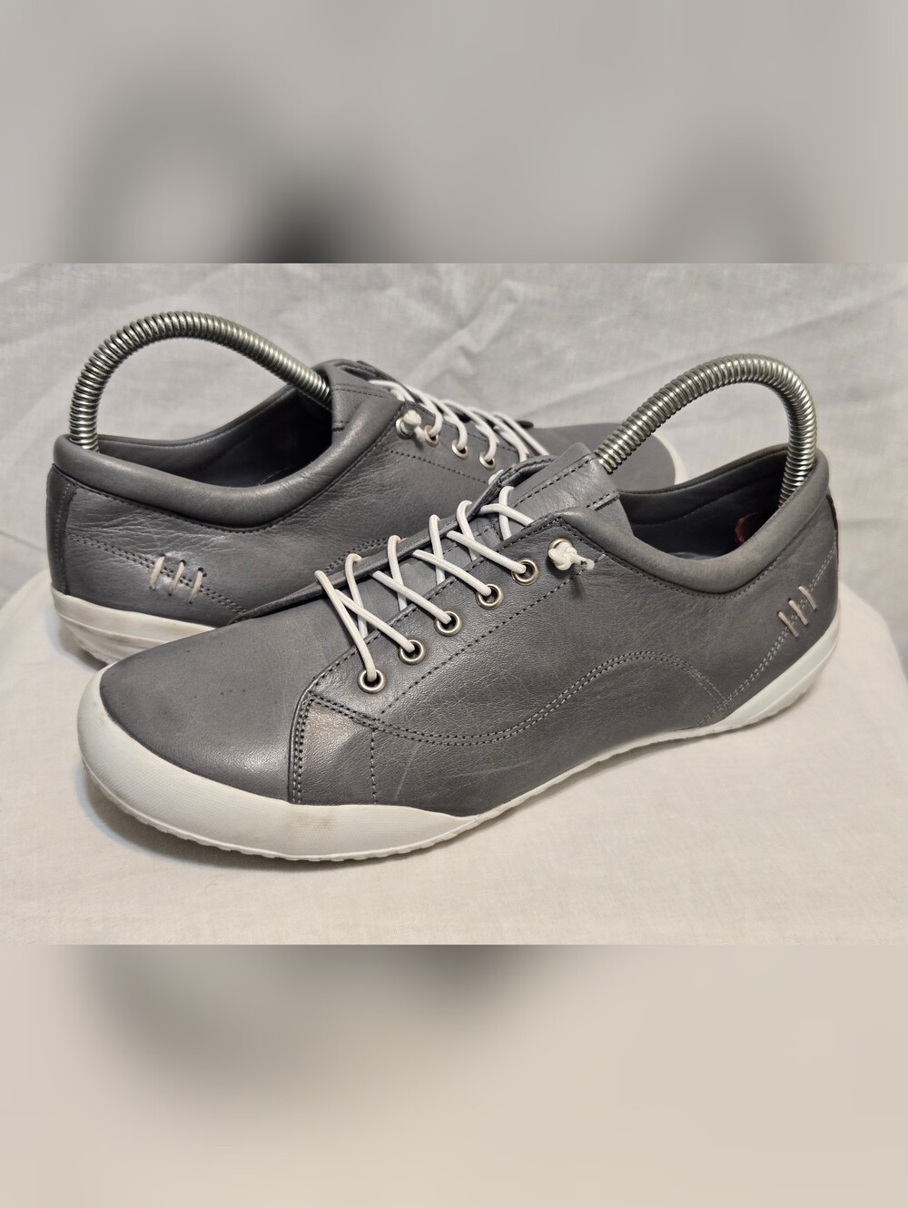 Gelato Tessa Gray Womens Soft Leather Sneakers Sz 39 US 8-8.5